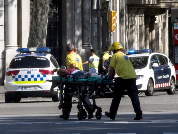 L'attaque de Barcelone, le 17 août 2017, avait tué 14 personnes et en a blessé 100 autres, fauchées par une camionnette qui a dévalé les ramblas de la capitale de la Catalogne (archives). © KEYSTONE/EPA EFE/QUIQUE GARCIA