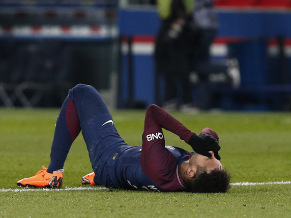 Neymar au sol: le PSG pleure © KEYSTONE/AP/THIBAULT CAMUS