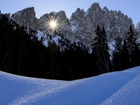 L'abonnement Magic Pass sera désormais valable hiver comme été (Photo symbolique). © KEYSTONE/JEAN-CHRISTOPHE BOTT
