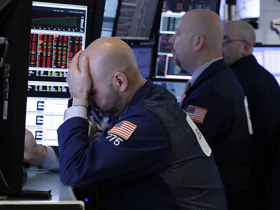 Semaine de tous les dangers à Wall Street sur fond de crise chez Facebook et de guerre commerciale © KEYSTONE/AP/RICHARD DREW