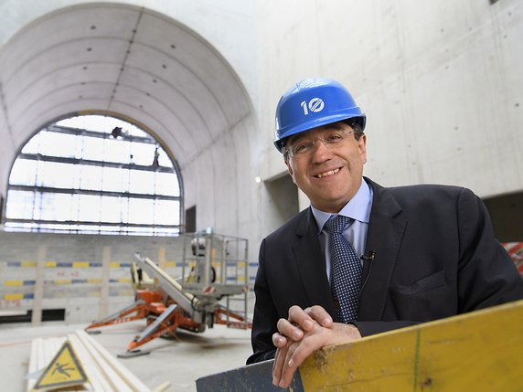 "Nous souhaitons montrer ce que nous construisons", a déclaré le conseiller d'Etat Pascal Broulis dans le chantier du futur Musée cantonal des Beaux-Arts à Lausanne. © KEYSTONE/LAURENT GILLIERON