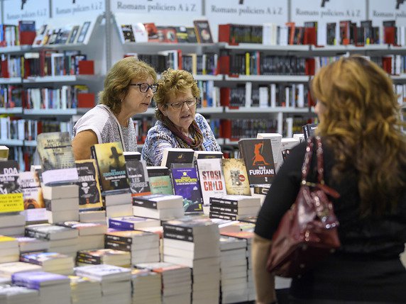Des dizaines de milliers de personnes sont encore venues cette année au Salon du livre de Genève (archives). © KEYSTONE/MARTIAL TREZZINI