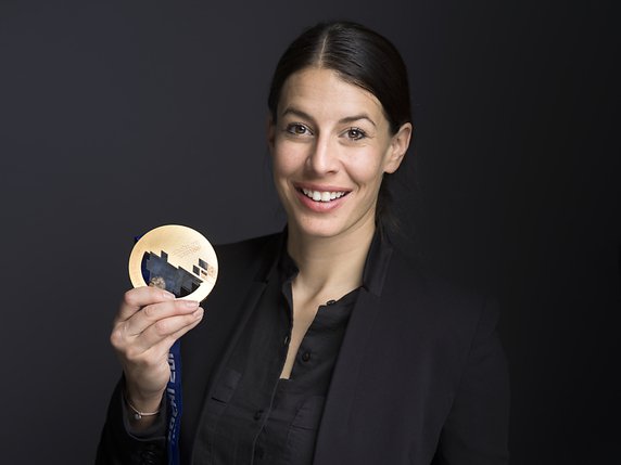 Dominique Gisin a été nommée directrice de l'Aide sportive suisse. © KEYSTONE/GAETAN BALLY
