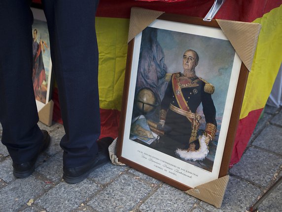 La période franquiste reste lourde à porter dans la mémoire espagnole (archives). © KEYSTONE/AP/PAUL WHITE