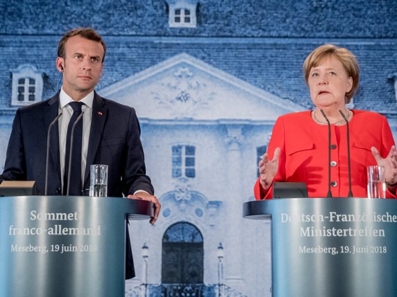 La chancelière allemande Angela Merkel et le président français Emmanuel Macron mardi à Berlin lors de leur conférence de presse commune sur l'UE. © Keystone/DPA/MICHAEL KAPPELER