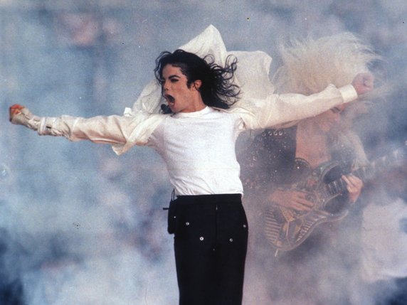 La question est notamment de savoir comment le spectacle présentera Michael Jackson, devenu une figure tragique depuis sa mort en 2009 (archives). © KEYSTONE/AP/RUSTY KENNEDY