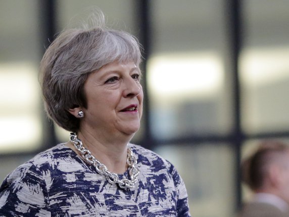 La Première ministre britannique Theresa May a assuré que ses propositions sur le Brexit "répondent au vote des Britanniques", à l'issue d'un sommet de l'OTAN à Bruxelles. © KEYSTONE/AP/MARKUS SCHREIBER