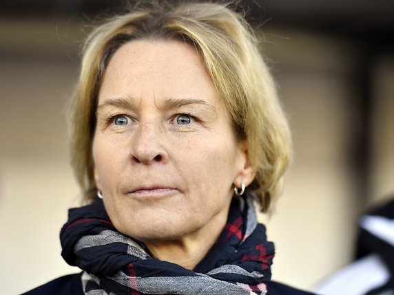 L'Allemande Martina Voss-Tecklenburg figure sur la short-list de la FIFA pour les Awards. © KEYSTONE/WALTER BIERI