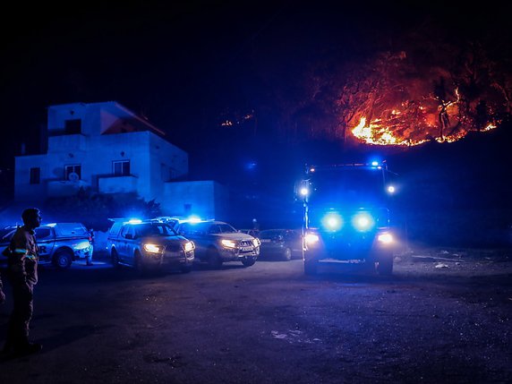 L'incendie est aux portes de la ville de Monchique. Quelque 250 personnes ont été évacuées de villages voisins. © KEYSTONE/EPA LUSA/MIGUEL A. LOPES