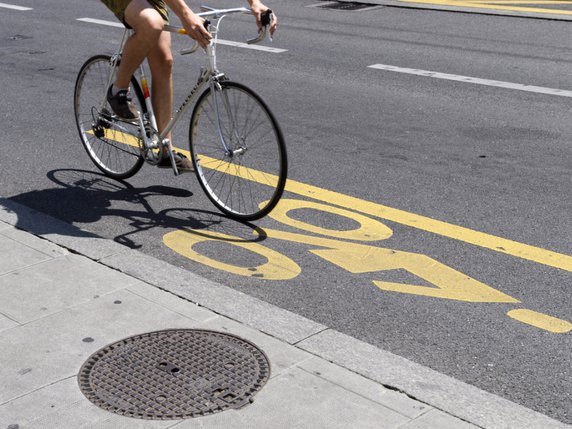 L'ATE milite en faveur du "oui" au vélo dans la Constitution le 23 septembre prochain (archives). © KEYSTONE/MARTIAL TREZZINI