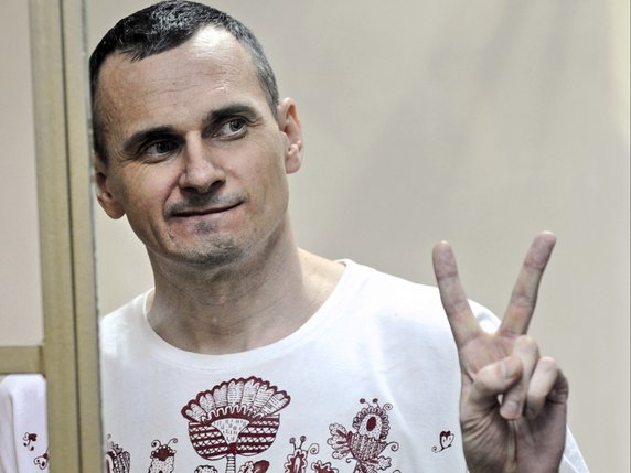 L'Union européenne demande à la Russie de donner des soins au réalisateur ukrainien Oleg Sentsov, en grècve de la faim. © KEYSTONE/AP