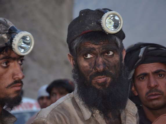 Les conditions de sécurité et la ventilation dans les mines pakistanaises sont souvent déficientes (archives). © KEYSTONE/EPA/JAMAL TARAQAI