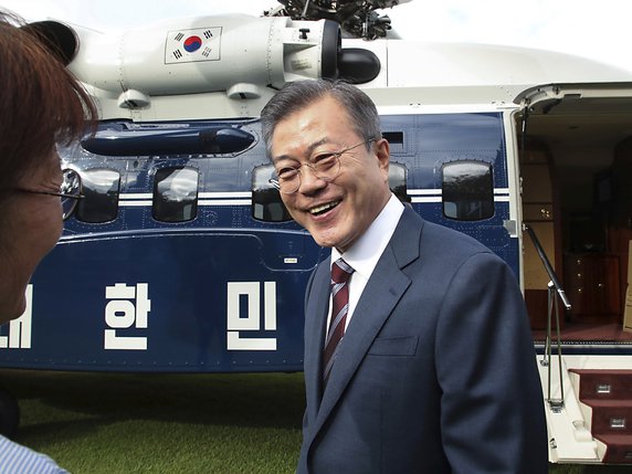 Deux autres présidents sud-coréens s'étaient déjà rendus à Pyongyang avant Moon Jae-in. © KEYSTONE/AP Pyongyang Press Corps Pool