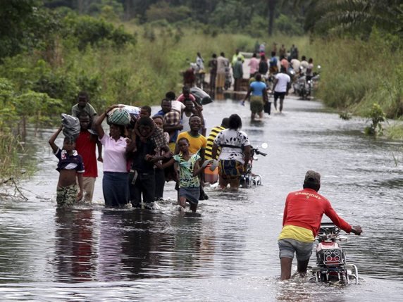 Les actuelles inondations au Nigeria rappellent celles encore plus dramatiques de 2012 (archives). © Keystone/EPA/GEORGE ESIRI