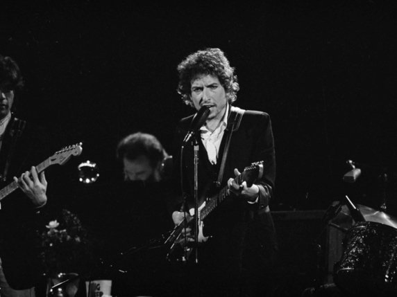 Bob Dylan en 1974, année de l'enregistrement de "Blood on the Tracks" (archives). © KEYSTONE/AP/JEFF ROBBINS