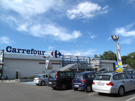 Carrefour a démenti avoir approché son rival Casino, alors que les deux mastodontes français de la distribution traversent des passes difficiles et se réorganisent (archives). © KEYSTONE/AP/John Heilprin