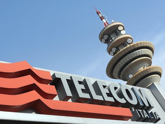 Telecom Italia a inscrit une perte monstre au troisième trimestre, en raison d'importantes dévaluations d'actifs pour lesquelles le groupe transalpin a dû effectuer des réserves financières (archives). © KEYSTONE/EPA/DANIEL DAL ZENNARO