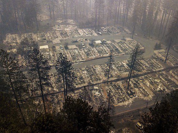 Plus de 1000 personnes sont désormais portées disparues en Californie. © KEYSTONE/FR34727 AP/NOAH BERGER
