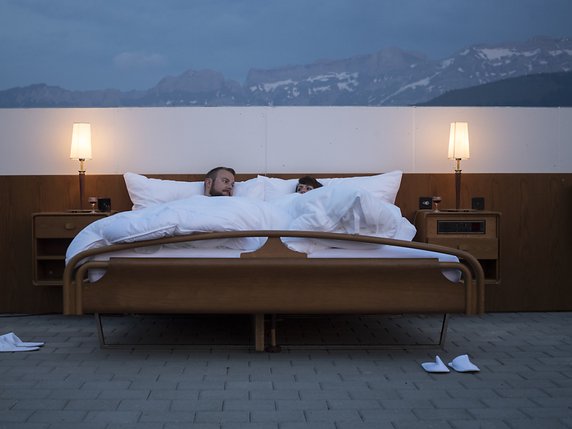 Petite surprise pour un couple au réveil: un inconnu ivre s'est glissé dans leur lit (photo d'illustration). © KEYSTONE/ENNIO LEANZA