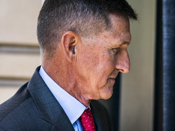Michael Flynn, qui a été conseiller à la Maison blanche pendant vingt-quatre jours seulement, a plaidé coupable en décembre 2017 d'avoir menti au FBI dans le cadre de l'enquête (archives). © KEYSTONE/EPA/JIM LO SCALZO