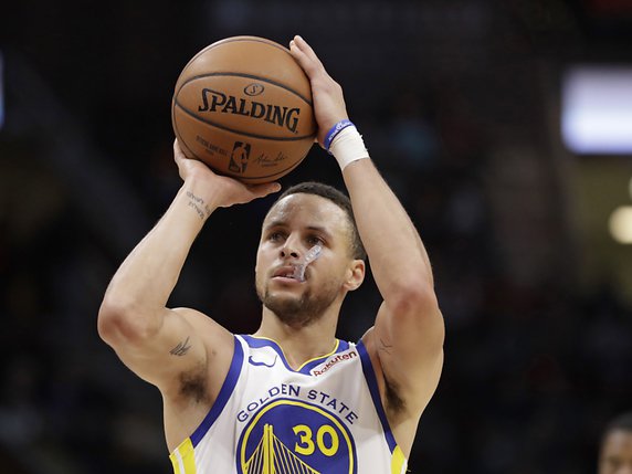 Un grande soirée pour Stephen Curry à Cleveland. © KEYSTONE/AP/TONY DEJAK