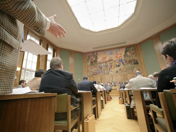 Vendredi en début de soirée, le Grand Conseil valaisan a largement accepté le budget 2019 de l'Etat du Valais (archives). © KEYSTONE/OLIVIER MAIRE