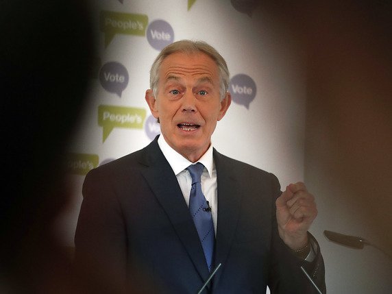 L'ancien chef de gouvernement travailliste Tony Blair a accusé Theresa May d'être "irresponsable". © KEYSTONE/AP/FRANK AUGSTEIN
