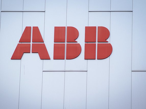 ABB a confirmé les rumeurs sur une vente de ses activités dans les réseaux électriques (archives). © KEYSTONE/MELANIE DUCHENE