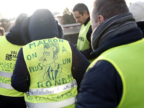 L'arrivée des gilets jaunes samedi à Bourges inquiète les autorités locales, qui ont commencé à prendre des mesures (archives). © KEYSTONE/AP/THIBAULT CAMUS