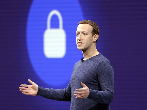 Mark Zuckerberg est régulièrement accusé de vendre les données personnelles des usagers de Facebook (archives). © KEYSTONE/AP/MARCIO JOSE SANCHEZ