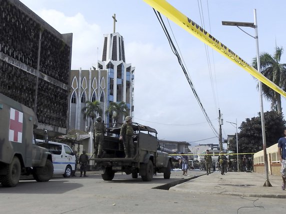 Depuis l'attentat à la bombe, qui s'est produit dimanche lors d'une messe dans une cathédrale de Jolo, une île majoritairement musulmane, les Philippines sont en état d'alerte (archives). © KEYSTONE/AP/NICKEE BUTLANGAN
