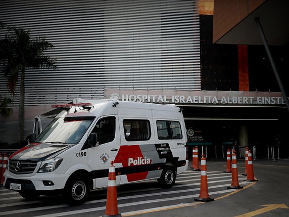 Jair Bolsonaro a été admis à l'hôpital Albert-Einstein de São Paulo. © KEYSTONE/EPA EFE/FERNANDO BIZERRA