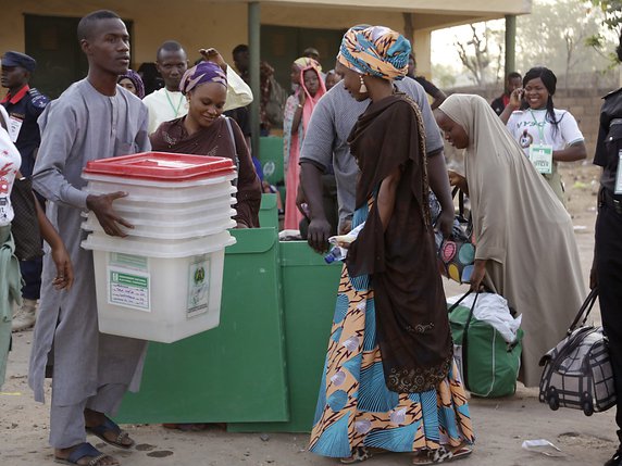 Début des élections présidentielles au Nigeria. © KEYSTONE/AP/SUNDAY ALAMBA