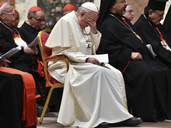 Le pape dénonce les abus sexuels comme des crimes abominables, mais ne prône pas de nouvelles mesures. © KEYSTONE/AP AFP/VINCENZO PINTO