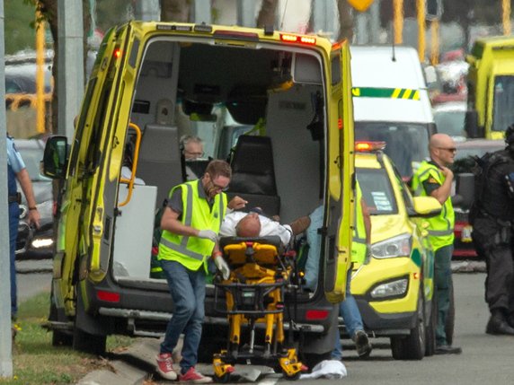 Ces attaques, les pires contre des musulmans dans un pays occidental, ont également fait 20 blessés graves. © KEYSTONE/EPA SNPA/MARTIN HUNTER
