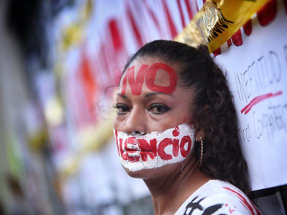 Selon RSF, le Mexique est l'un des pays les plus dangereux du monde pour les journalistes. Des manifestations en soutien à la profession sont régulièrement organisées (archives). © KEYSTONE/EPA EFE/SASHENKA GUTIERREZ