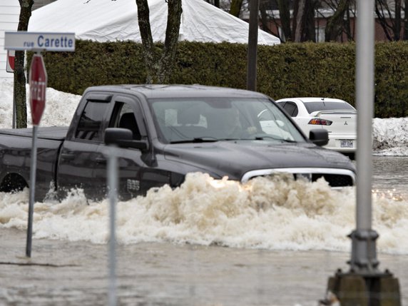 Un millier de maisons ont été inondées à Sainte-Marie, l'une des régions les plus touchées par les crues. © Keystone/AP The Canadian Press/JACQUES BOISSINOT