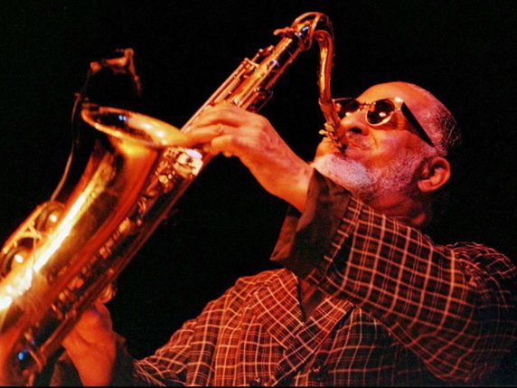Le smalfrats n'ont pas emportés le saxophone de Sonny Rollins (archives). © KEYSTONE/AP/SUSAN RAGAN