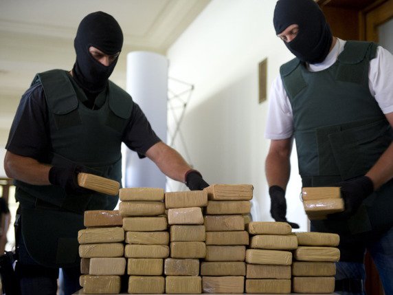 Les deux Albanais transportaient 19 kilogrammes de cocaïne (image symbolique). © KEYSTONE/AP dapd/AXEL SCHMIDT