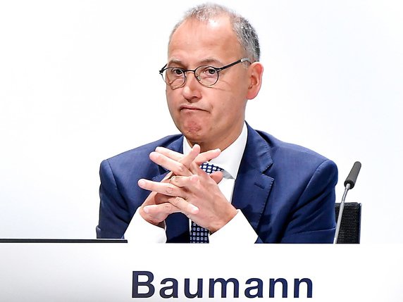 Le patron de Bayer Werner Baumann désavoué par les actionnaires. © KEYSTONE/EPA/SASCHA STEINBACH