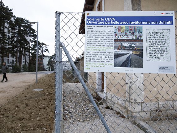 Le déplacement de la boucle du tram, contesté devant le Tribunal administratif fédéral, est un projet annexe à l'immense chantier du CEVA à Genève (archives). © KEYSTONE/SALVATORE DI NOLFI