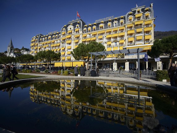 Le Montreux Palace accueillera la réunion (archives). © KEYSTONE/MARTIAL TREZZINI