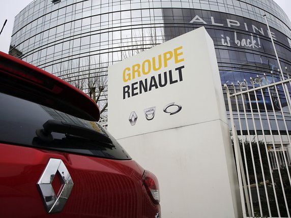 Renault reporte sa décision sur une fusion avec Fiat Chrysler à la demande de l'Etat français (archives). © KEYSTONE/AP/CHRISTOPHE ENA