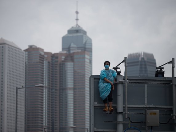 Les manifestations contre la loi d'extradition vers la Chine se sont poursuivis à Hong Kong mercredi. © Keystone/EPA/JEROME FAVRE