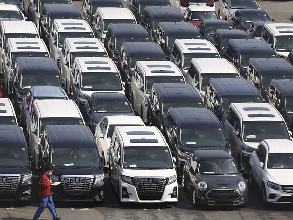 Les ventes automobiles en Chine ont fortement chuté en mai, selon une fédération professionnelle, le premier marché mondial continuant son repli pour le onzième mois consécutif, sur fond de conjoncture morose (archives). © KEYSTONE/AP/KOJI SASAHARA