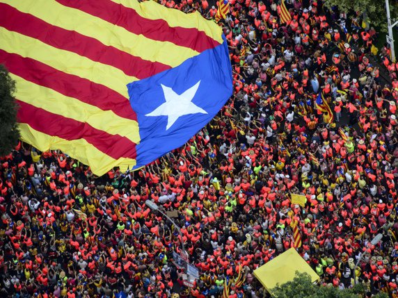 Les partisans des indépendantistes ont appelé à manifester après la fin du procès à Barcelone (archives). © KEYSTONE/AP Assamblea Nacional de Catalunya/ROSER VILALLONGA