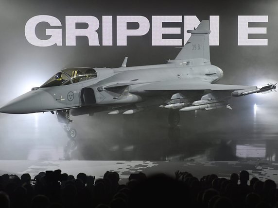 Le constructeur suédois Saab ne participera pas aux tests suisses avec son Gripen E, car ceux-ci n'ont été développés que pour des avions pleinement opérationnels en 2019 (archives). © KEYSTONE/EPA TT NEWS AGENCY/ANDERS WIKLUND / TT