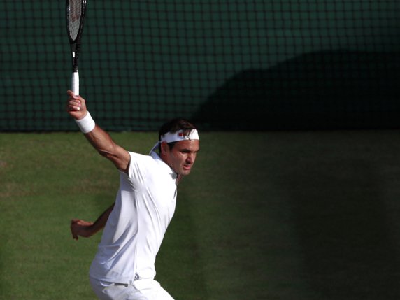 Federer a brillé sur son côté revers vendredi © KEYSTONE/AP POOL Reuters/ANDREW COULDRIDGE