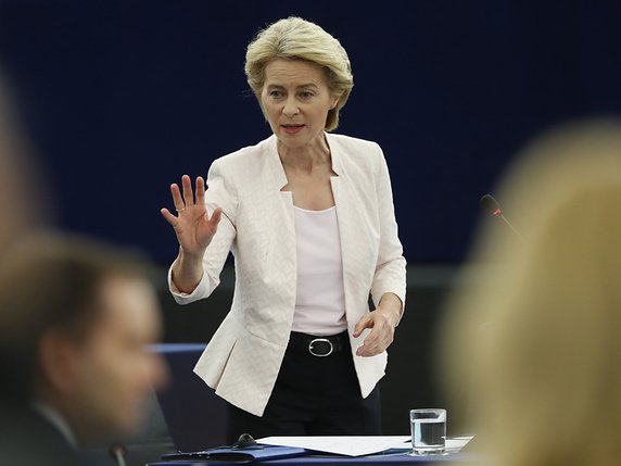 Ursula von der Leyen, candidate allemande à la présidence de la Commission européenne, doit être élue mardi en fin d'après-midi par le Parlement européen. © KEYSTONE/AP/JEAN-FRANCOIS BADIAS
