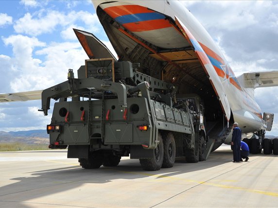 Le Pentagone avait officiellement lancé début juin un ultimatum à Ankara, lui donnant jusqu'au 31 juillet pour renoncer aux missiles russes S-400 dont les premières livraisons ont déjà eu lieu (archives). © KEYSTONE/EPA TURKISH DEFENCE MINISTRY/TURKISH DEFENCE MINISTRY